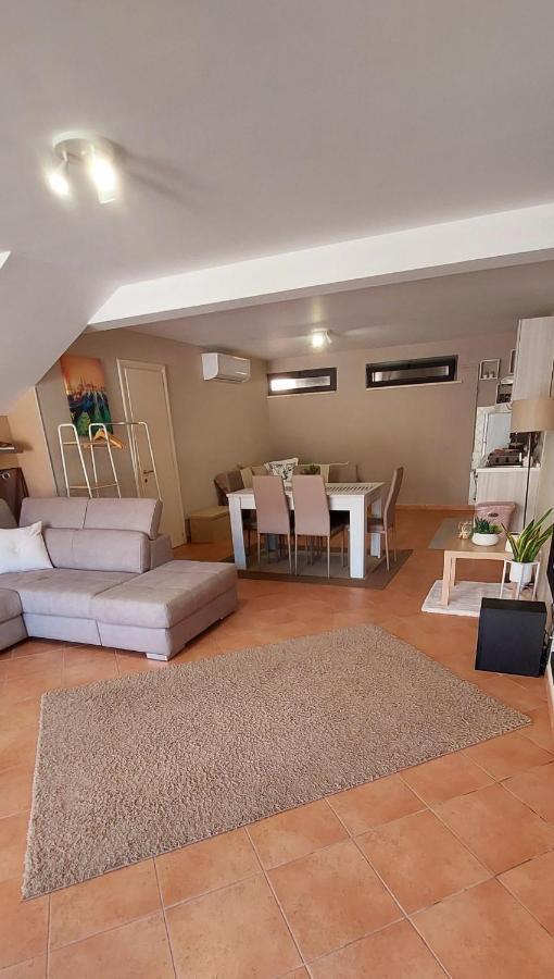 קאריני Casa Vacanza A 11 Km Dall'Aeroporto Di Palermo מראה חיצוני תמונה